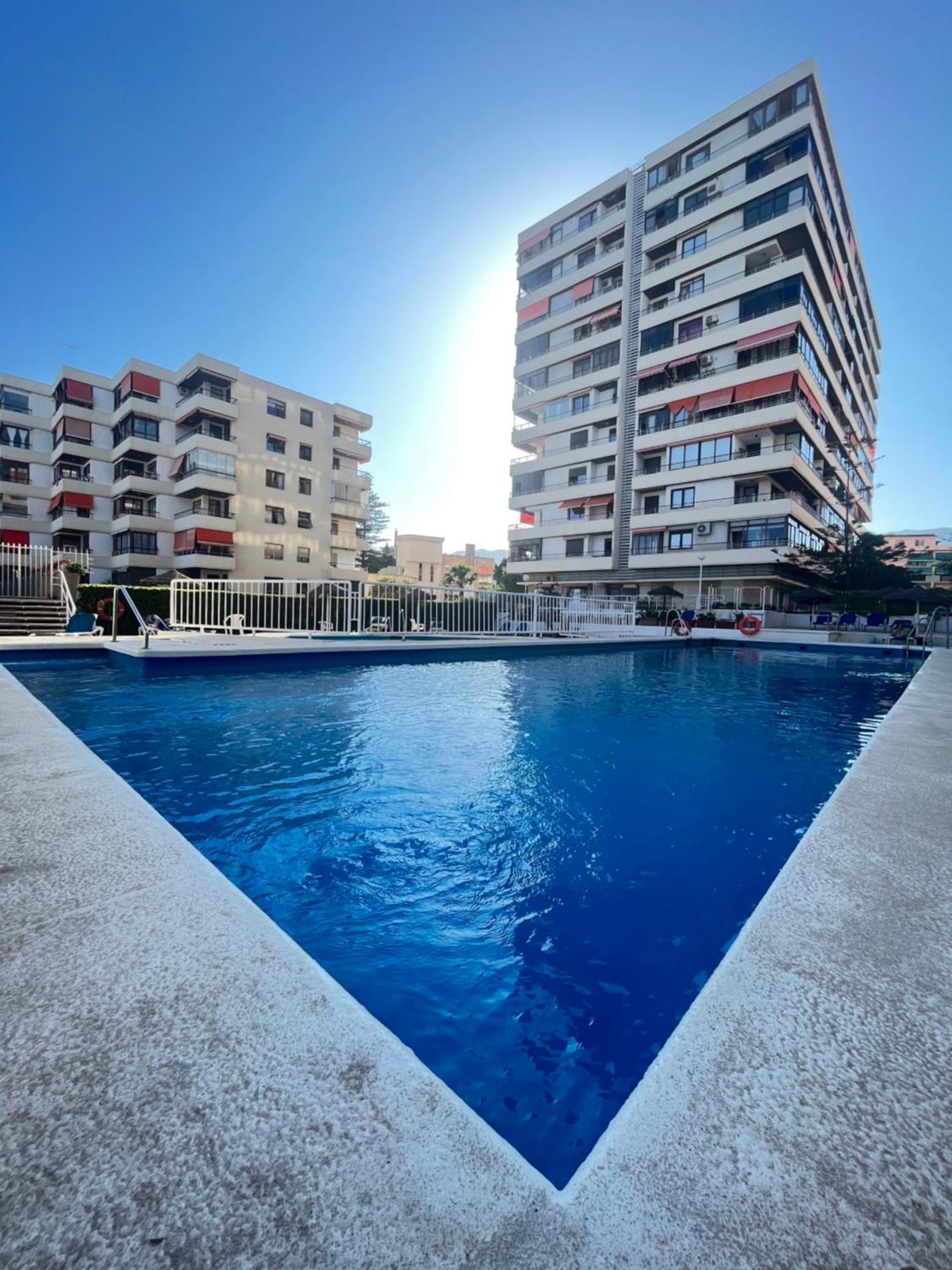 Moderno Apartamento En La Nogalera Торремолінос Екстер'єр фото